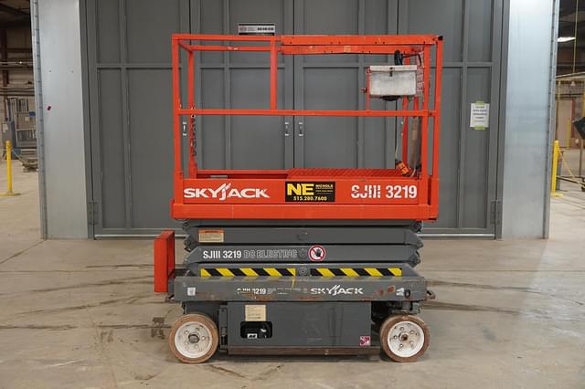 Image of Sky Jack SJIII3219 equipment image 4