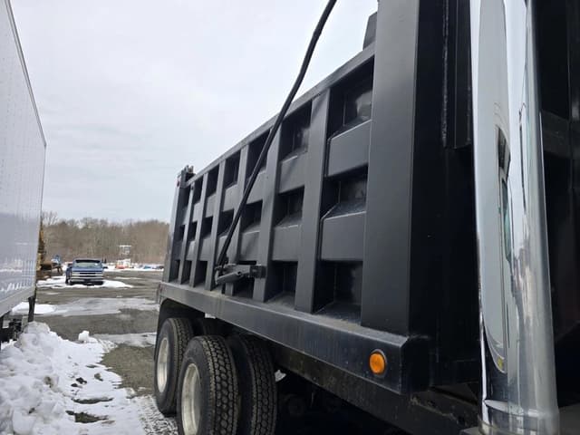 Image of Sterling L7500 equipment image 4