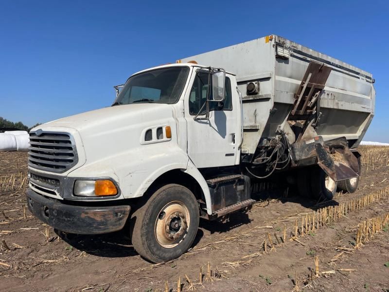 2002 Sterling STE Equipment Image0