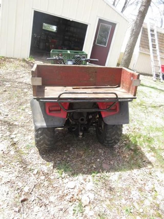 Image of Suzuki King Quad 300 equipment image 2