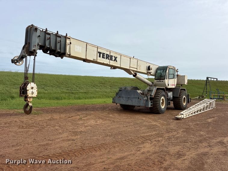 2002 Terex RT555 Equipment Image0