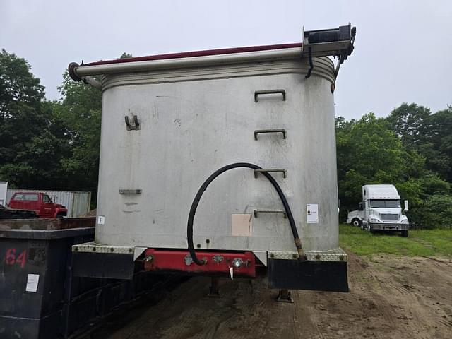 Image of Ti-Brook Dump Trailer equipment image 1