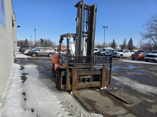 Image of Toyota 7FDAU50 equipment image 4