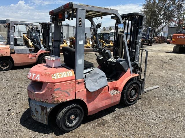 Image of Toyota 7FDU25 equipment image 2
