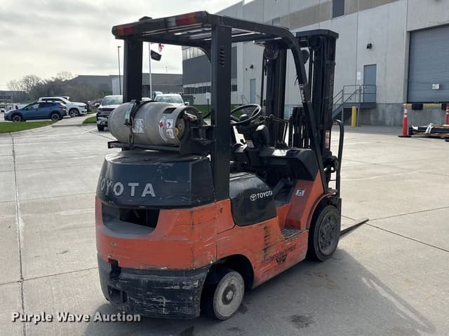 Image of Toyota 7FGCU25 equipment image 4