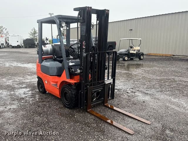 Image of Toyota 7FGU15 equipment image 2