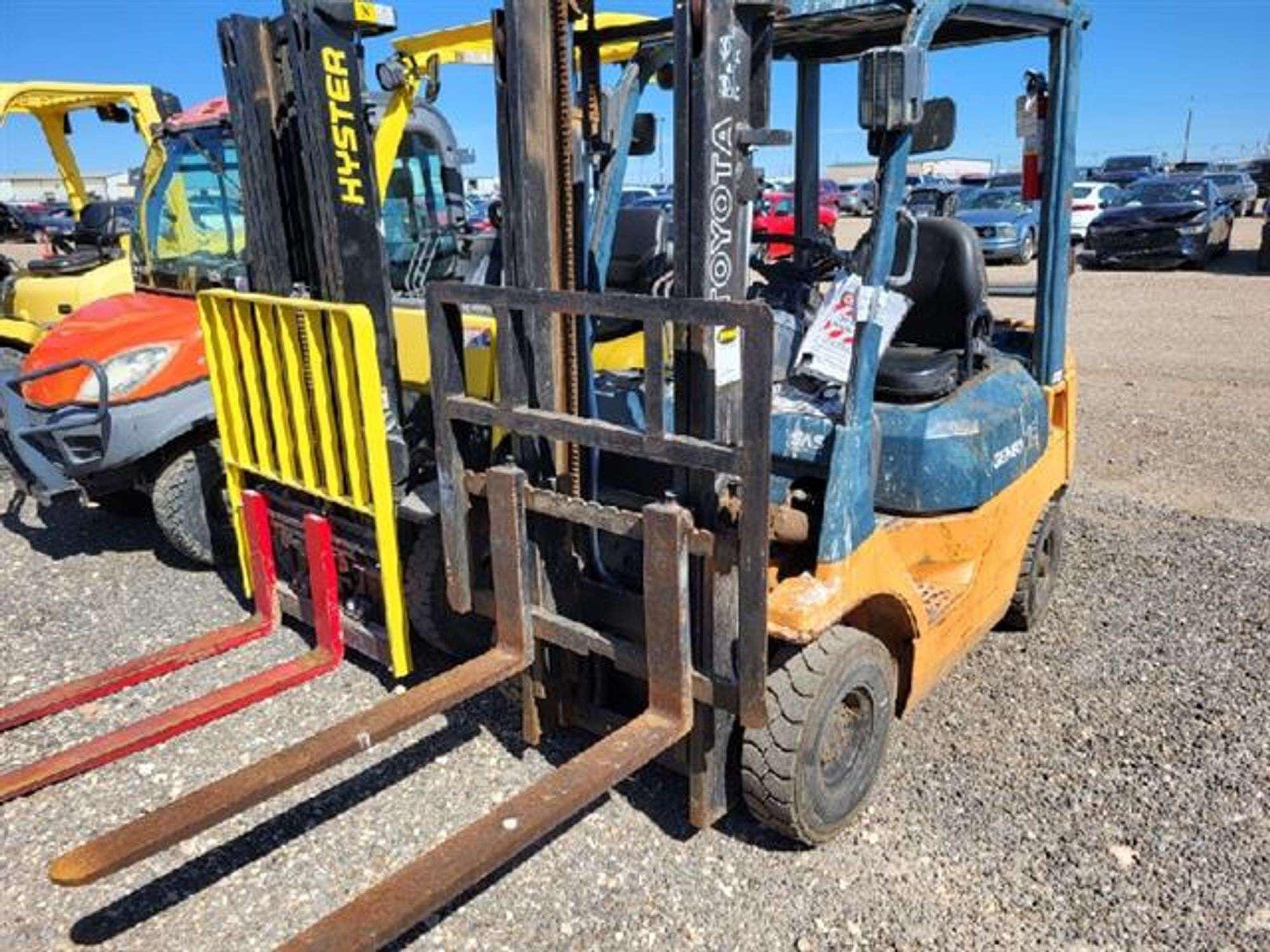 Main image Toyota Geneo15 