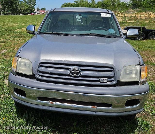 Image of Toyota Tundra equipment image 1