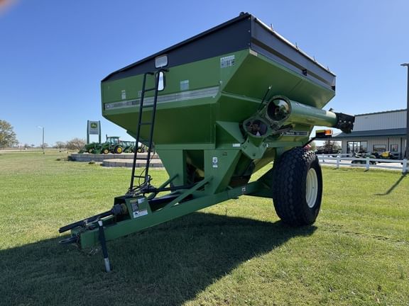 Main image Unverferth 7200