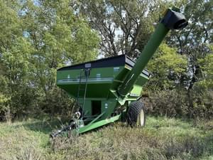 2002 Unverferth 7200 Image