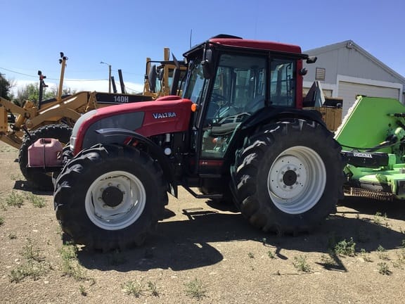 Main image Valtra A95