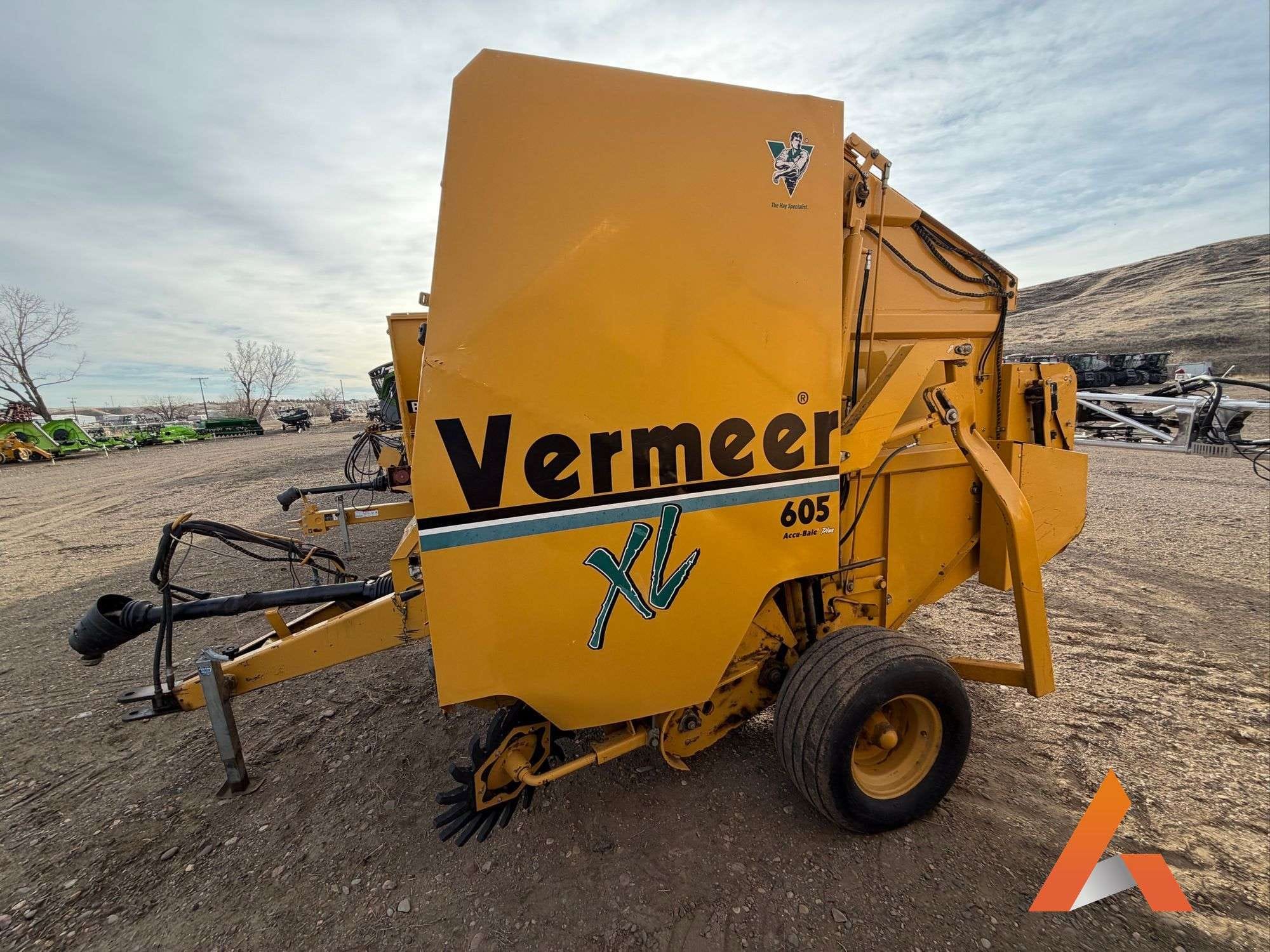 2002 Vermeer 605XL Equipment Image0