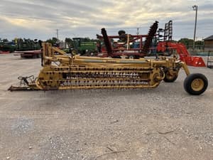 2002 Vermeer R2800 Image