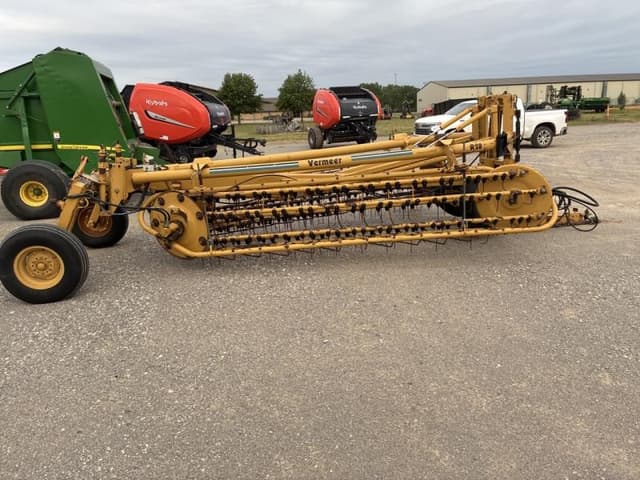 Image of Vermeer R2800 equipment image 2