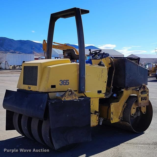 Image of Vibromax W365 equipment image 4