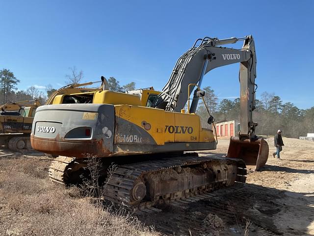 Image of Volvo EC460B LC equipment image 3