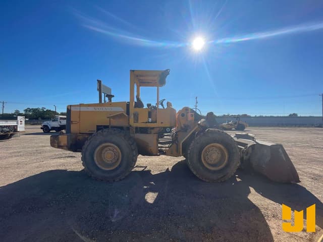 Image of Volvo L70D equipment image 3