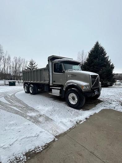 Image of Volvo VHD equipment image 4