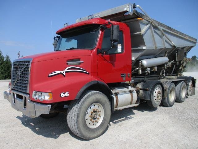 Main image Volvo VHD64B200
