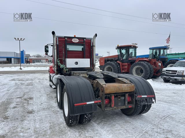 Image of Volvo VHD64FT200 equipment image 3