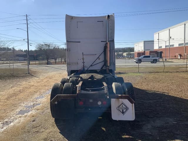 Image of Volvo VN equipment image 3