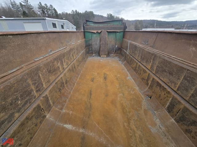 Image of Volvo VND equipment image 4