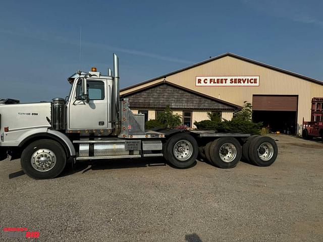 Image of Western Star 4900 equipment image 2