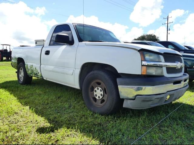 Image of Chevrolet Silverado equipment image 1