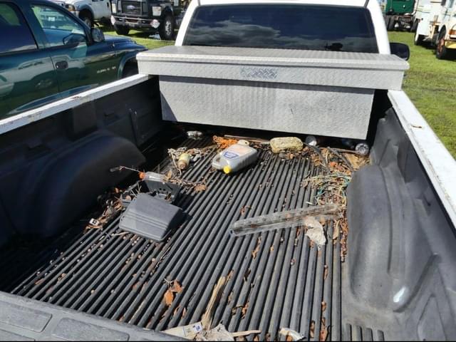 Image of Chevrolet Silverado equipment image 4