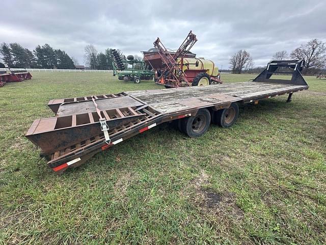 Image of Load Trail Gooseneck equipment image 3