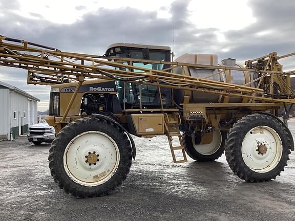 Image of Ag-Chem RoGator 1064 Primary image