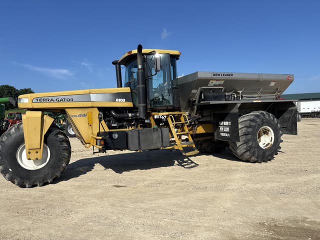 Image of Ag-Chem Terra-Gator 6103 equipment image 1