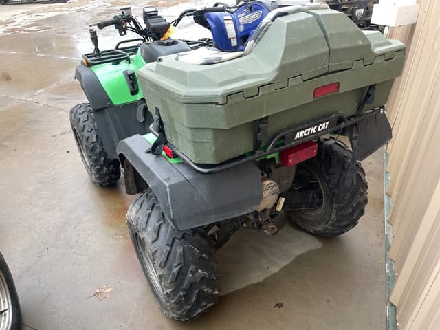 Image of Arctic Cat 400 equipment image 1