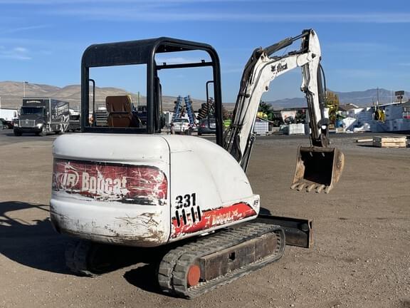 Image of Bobcat 331 equipment image 4