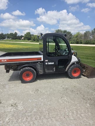 2003 Bobcat Toolcat 5600 Equipment Image0