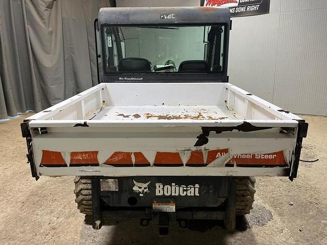 Image of Bobcat Toolcat 5600 equipment image 3