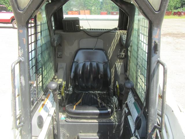 Image of Bobcat 773 equipment image 2