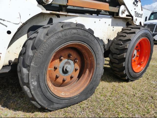 Image of Bobcat S175 equipment image 4