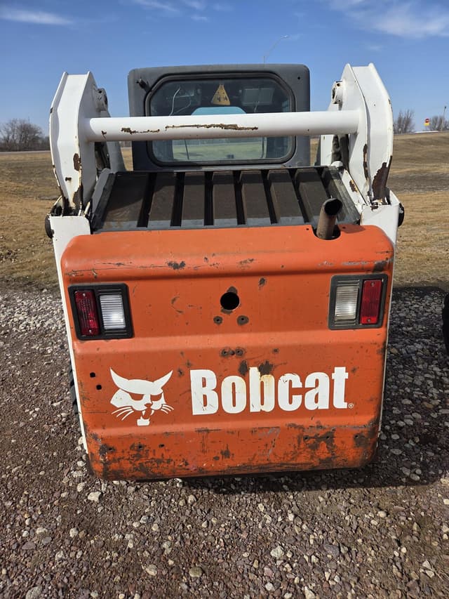 Image of Bobcat S185 equipment image 2