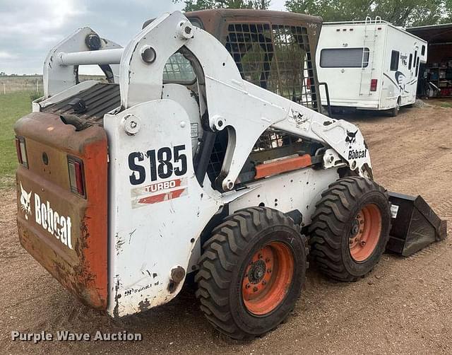 Image of Bobcat S185 equipment image 4