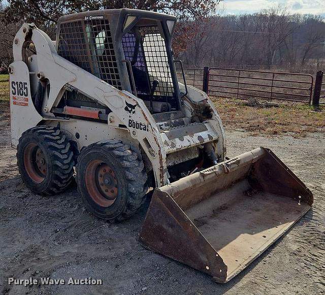 Image of Bobcat S185 equipment image 2