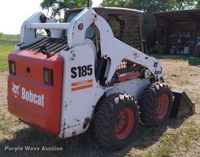 Image of Bobcat S185 equipment image 4