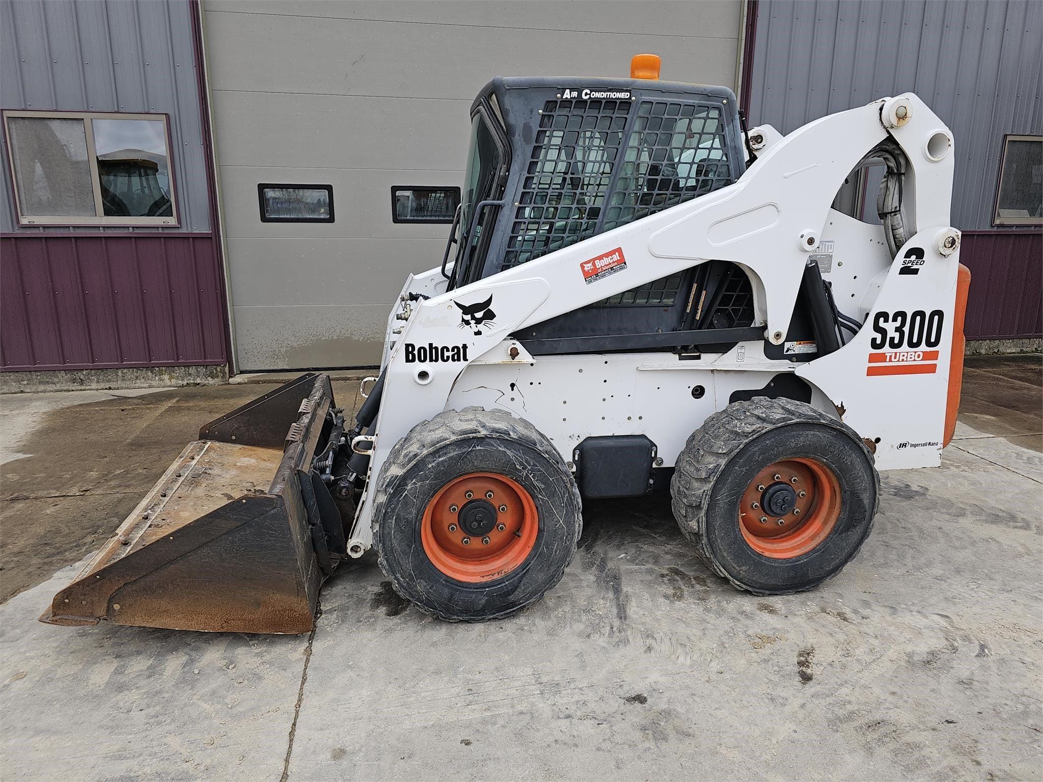 2003 Bobcat S300 Equipment Image0