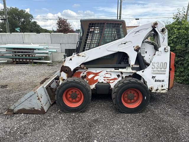 Image of Bobcat S300 equipment image 1