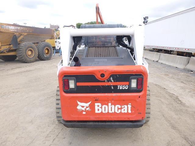 Image of Bobcat T650 equipment image 3