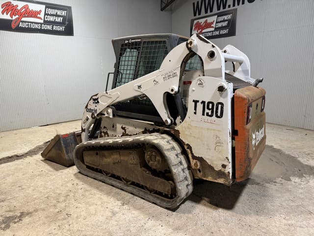 Image of Bobcat T190 equipment image 2