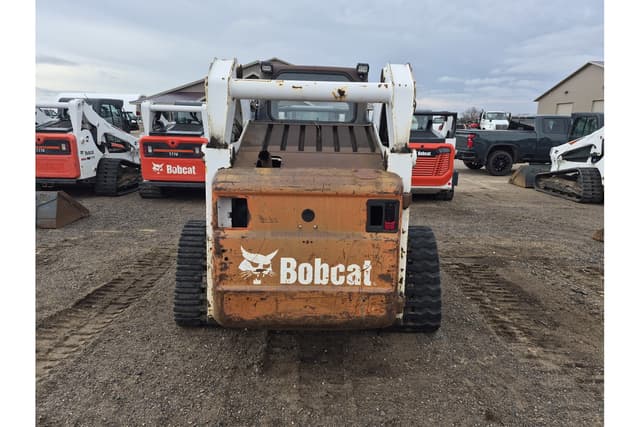 Image of Bobcat T300 equipment image 4