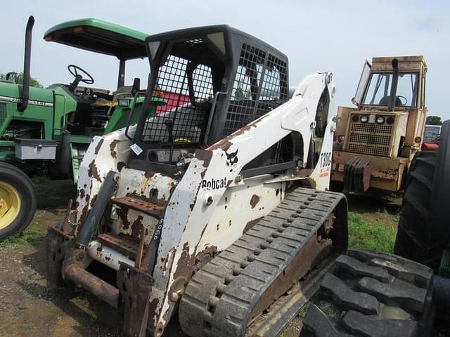 Image of Bobcat T300 equipment image 1