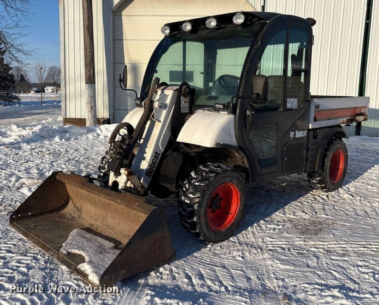 2003 Bobcat Toolcat 5600 Equipment Image0