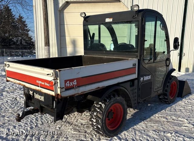 Image of Bobcat Toolcat 5600 equipment image 4